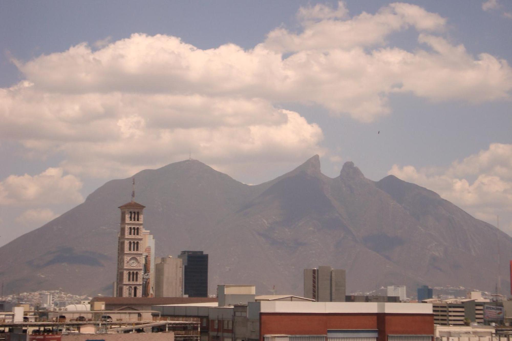 Hotel Parque Central Monterrey Exterior photo